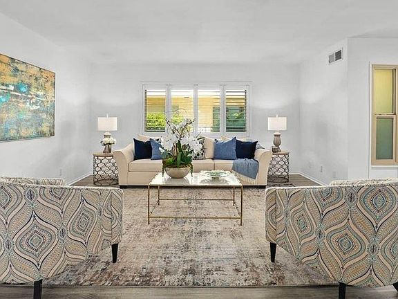 2nd image of 555 W Sierra Madre Blvd Unit F