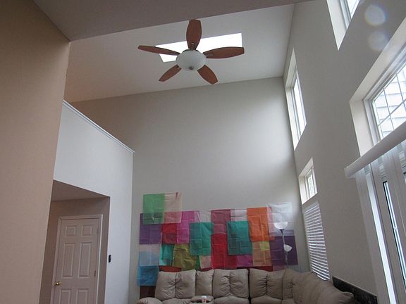 4th image of 121 Dorshire Ct