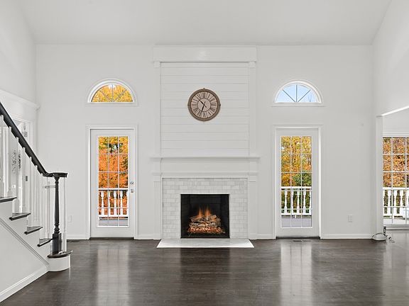 5th image of 85 Weyland Cir