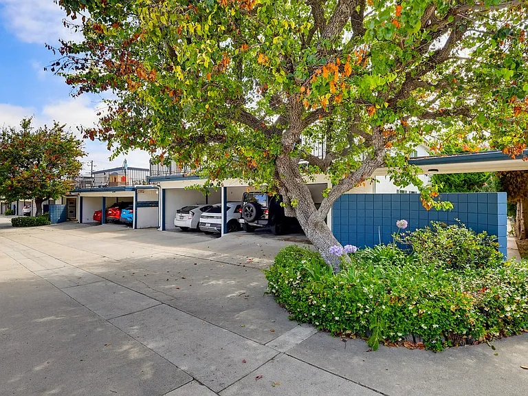 3650 Newton — Photo 12