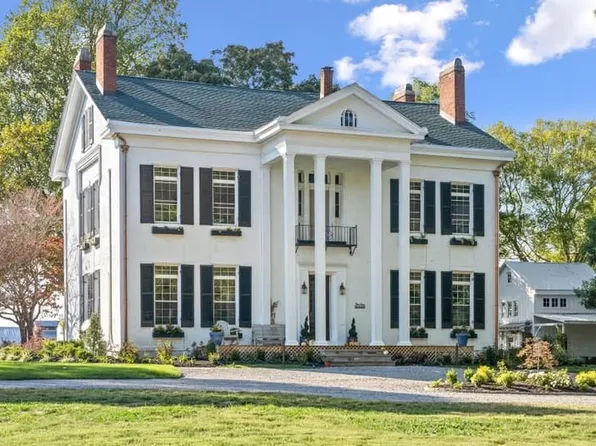 2130 Fairgrounds Rd, Guthrie, KY 42234