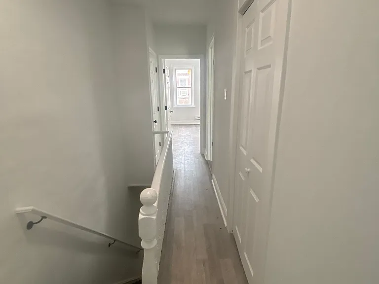 6412 Glenmore Ave — Photo 13