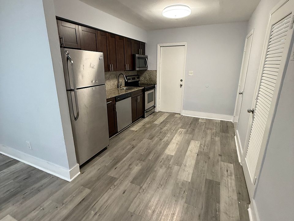 1st image of 1541 Argyle Dr #1