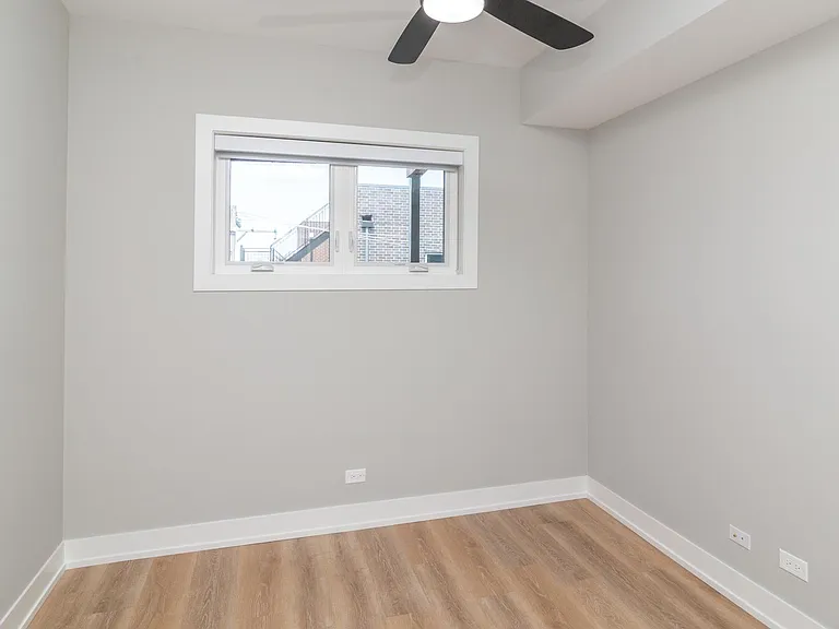 1840 W Augusta Blvd #1R — Photo 5
