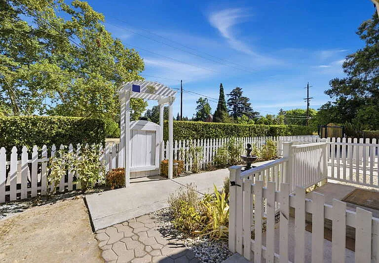7852 Watson Way #STUDIO — Photo 6