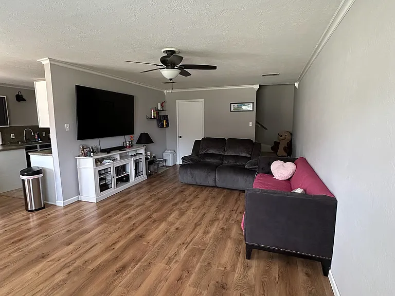 3595 Briar Creek Dr — Photo 3
