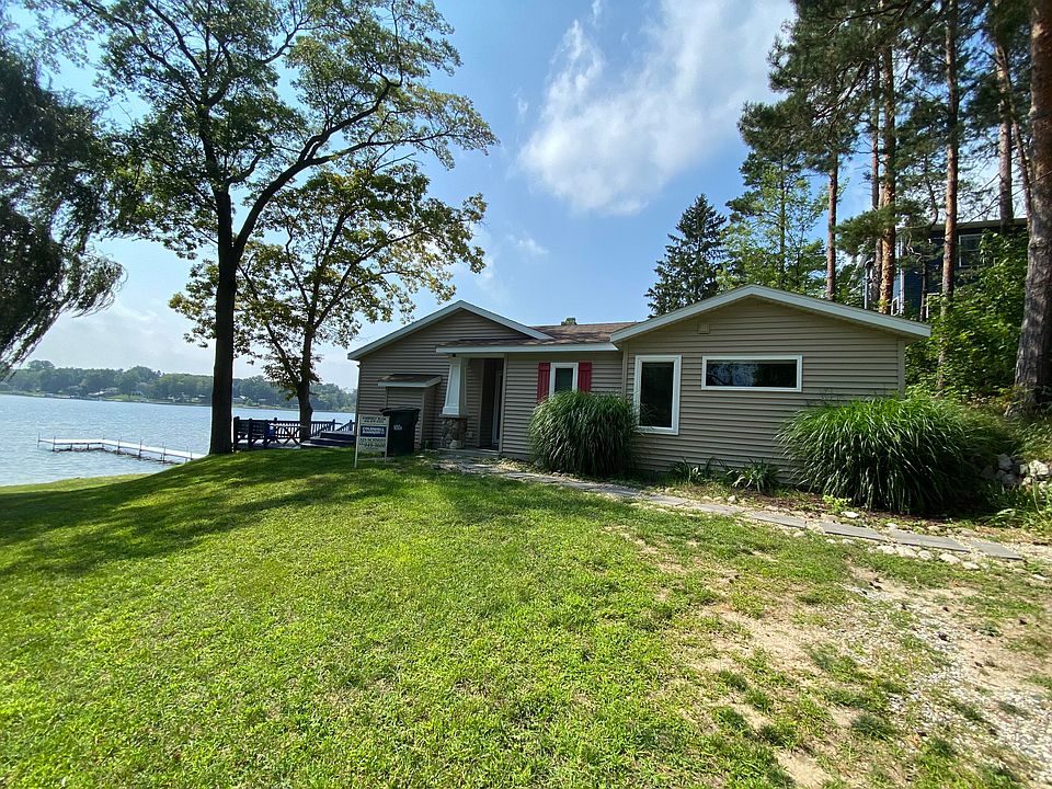 8918 E 128th St, Sand Lake, MI 49343 Zillow