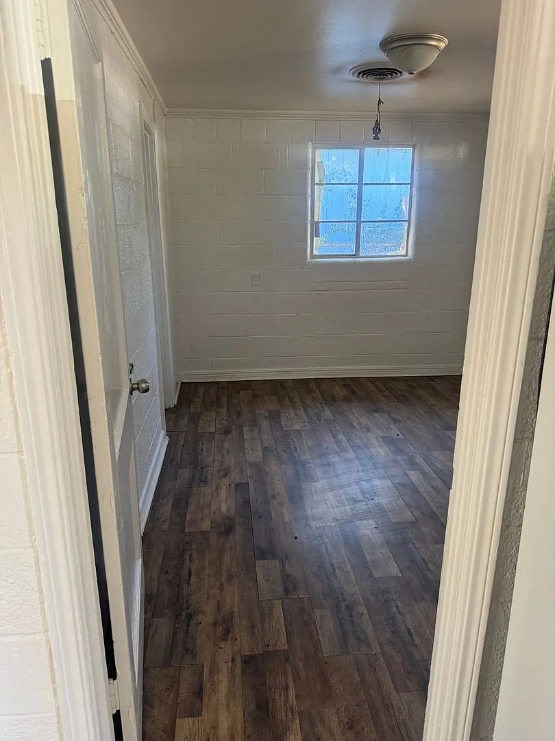 1508 S Ong — Photo 1