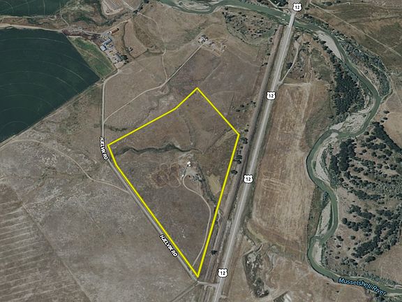 3rd image of 6 Whiskey River Rd