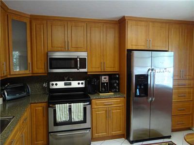 901 SW 128th Ave APT 206E, Pembroke Pines, FL, 33027