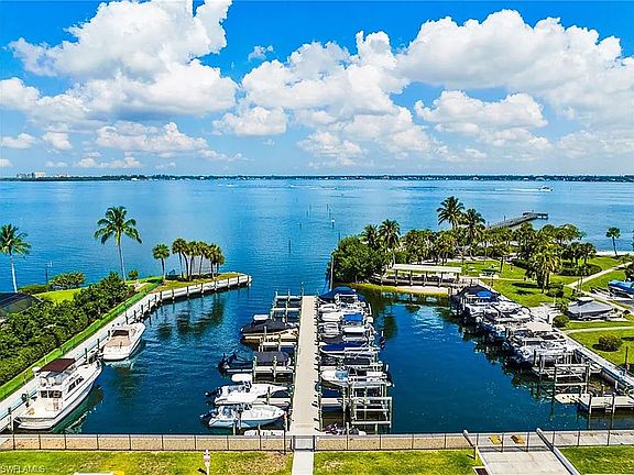 Private Marina for your boat.