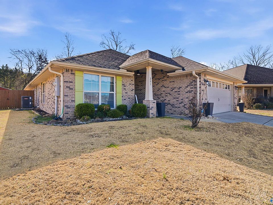 1st image of 201 Ashbrook Cir