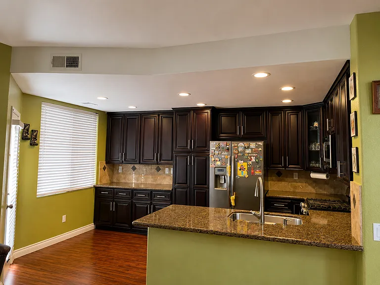 1215 Adobe Ter — Photo 10