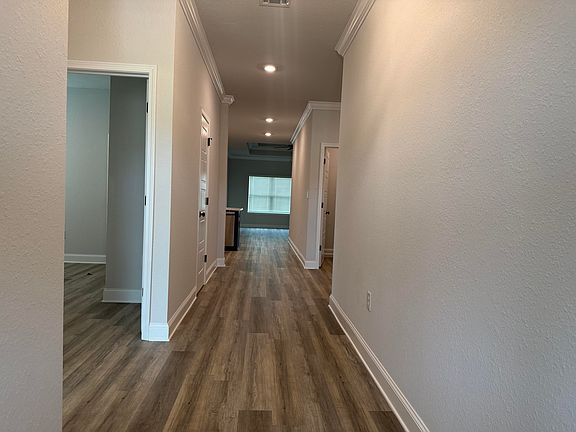 4th image of 131 Castlewoods Way