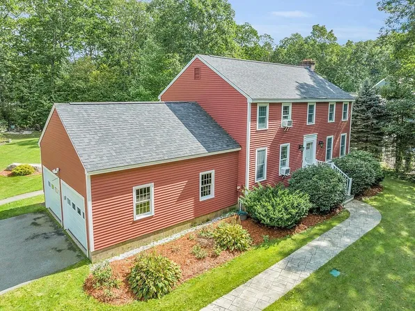 29 Village Brook Lane, Derry, NH 03038