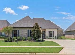 1356 Quincy Dr, Bossier City, LA 71111