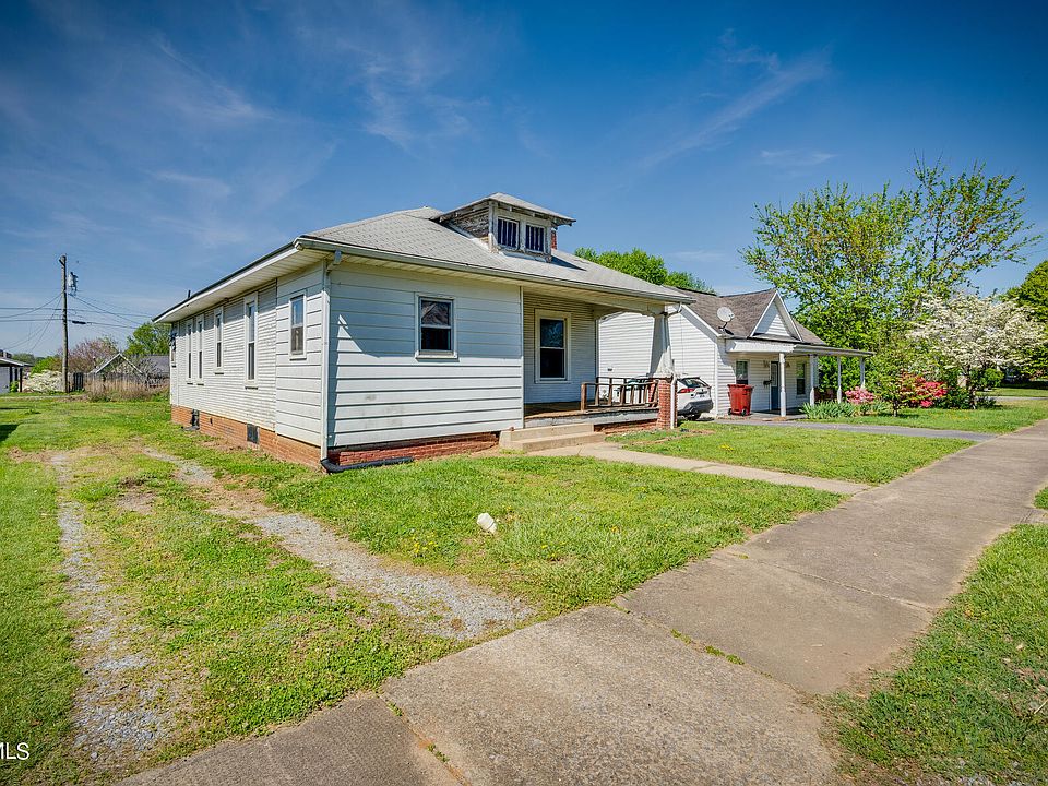 214 Lamont St, Johnson City, TN 37604 Zillow