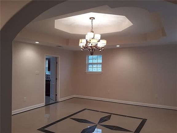3rd image of 4874 Charmes Ct
