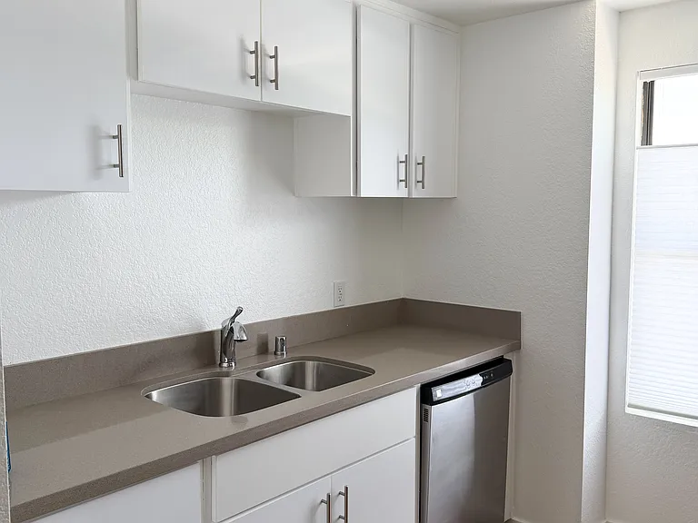 43065 Washington St #14 — Photo 25