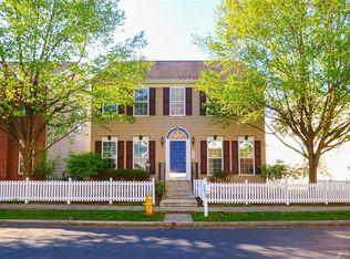 7229 Mariemont Cres, Cincinnati, OH 45227