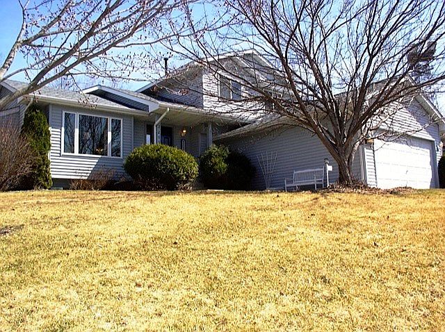 1st image of 2295 Windsor Ln