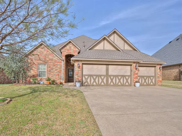 16201 Royal Crest Ln, Edmond, OK 73013