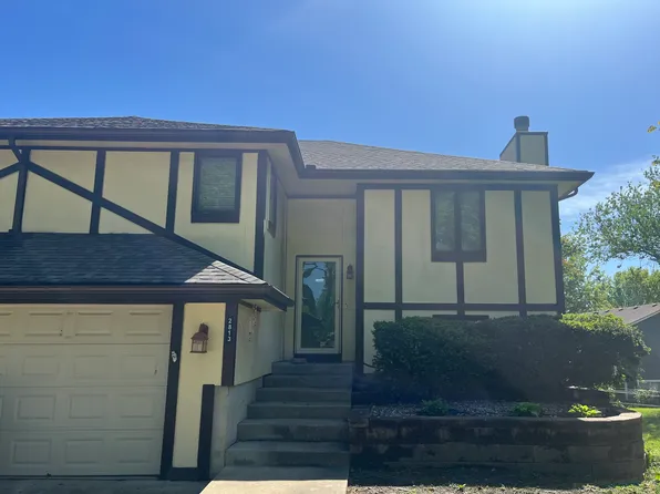 2813 Spring Garden St, Leavenworth, KS 66048