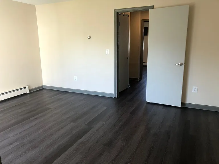 94A4 West St #34 — Photo 17