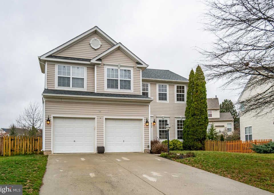1st image of 8774 Grantham Ct