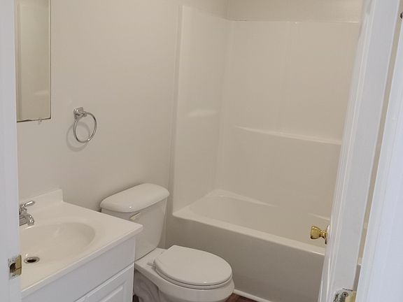 3rd image of 314 Kenova Ave