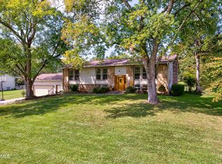 713 E Meadecrest Dr, Knoxville, TN 37923