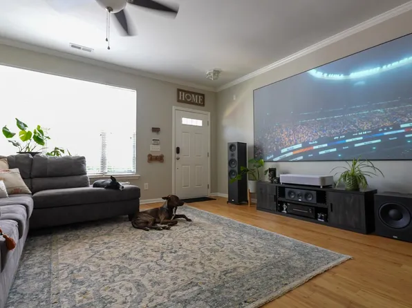 8235 City Loft Ct, Raleigh, NC 27613