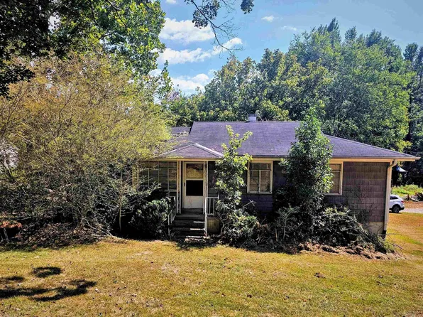 6019 Dickey Springs Rd, Bessemer, AL 35022