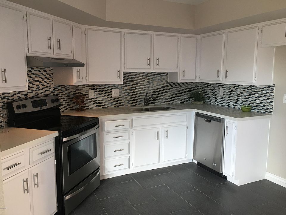1st image of 7404 N 44th Dr
