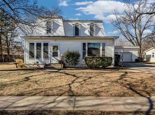 823 N Merchant St, Belle Plaine, KS 67013