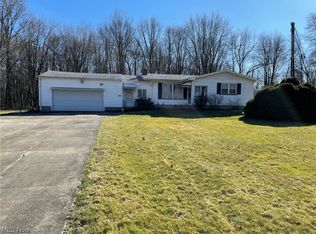 12795 Gladstone Rd, North Jackson, OH 44451