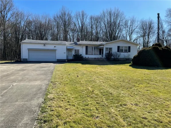 12795 Gladstone Rd, North Jackson, OH 44451