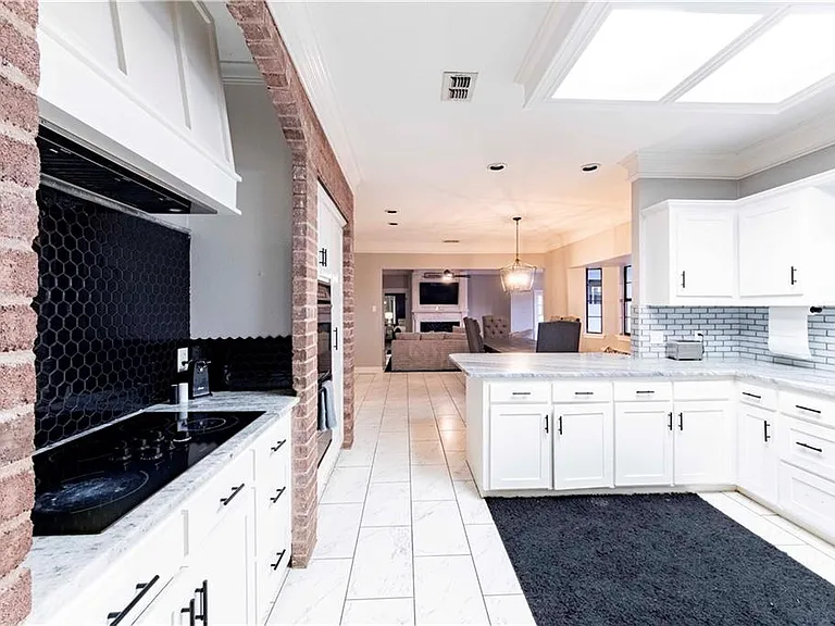 4517 River Park Dr — Photo 16