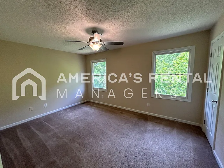 5136 Falling Creek Ln — Photo 22