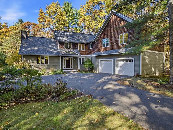 2nd image of 729 Park Hill Rd