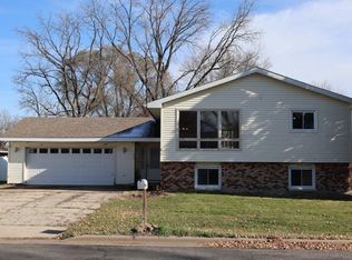 110 Lakeview Ct, Tomah, WI 54660