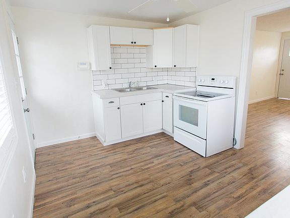 2nd image of 17 Prince Albert Blvd