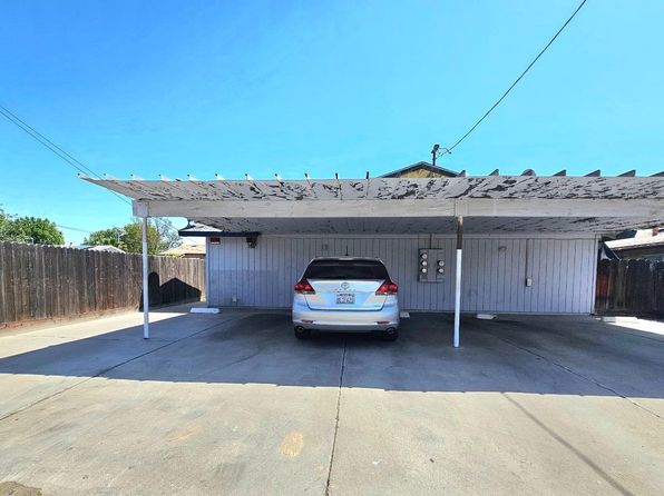 128 Park St, Madera, CA 93637