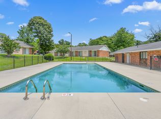 Meadowview Apartments & Townhomes, Greensboro, NC 27406