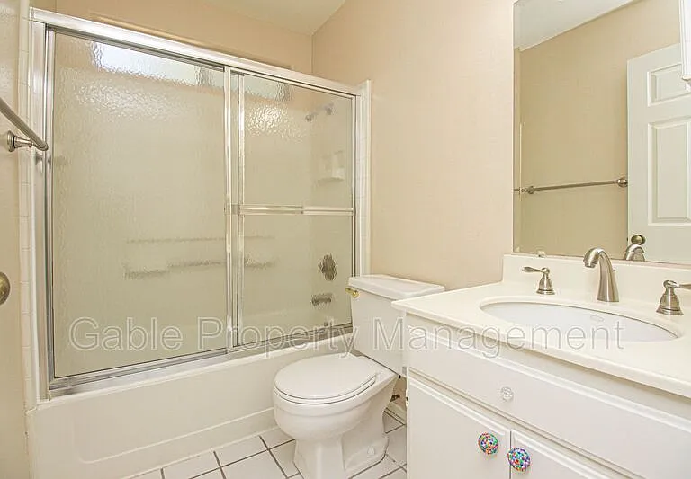 25804 Dickens Ct — Photo 19