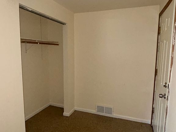 5th image of 303 Pyott Rd #103-B
