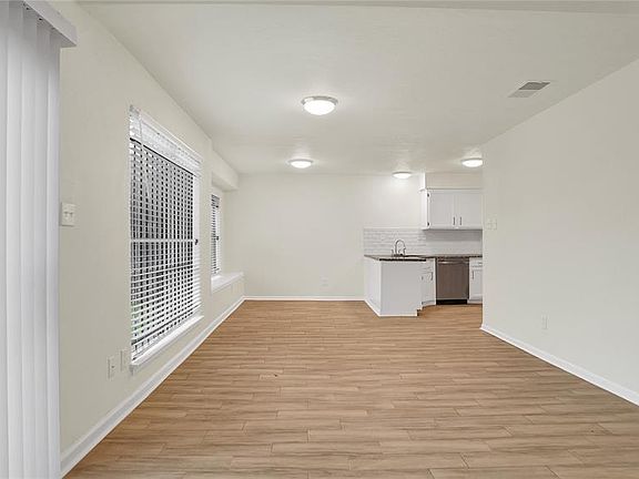 4th image of 6450 Chatham Island Lane
