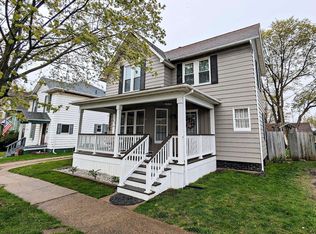 122 S McKinley Rd, Flushing, MI 48433