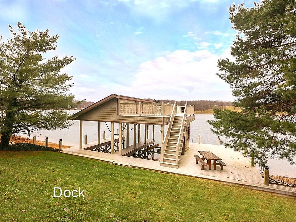 1st image of 633 King Beach Dr