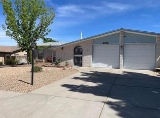 6717 Orphelia Ave NE, Albuquerque, NM 87109